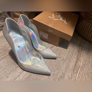 CHRISTIAN LOUBOUTIN HOT
CHICK PSYCHIC 100 PUMPS 36